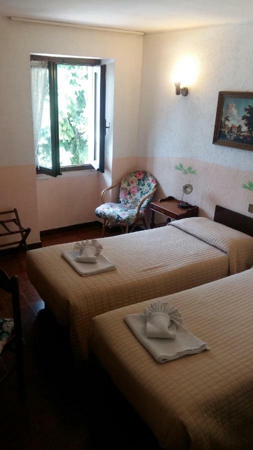 Hotel Rondanino Lanzo dʼIntelvi Extérieur photo