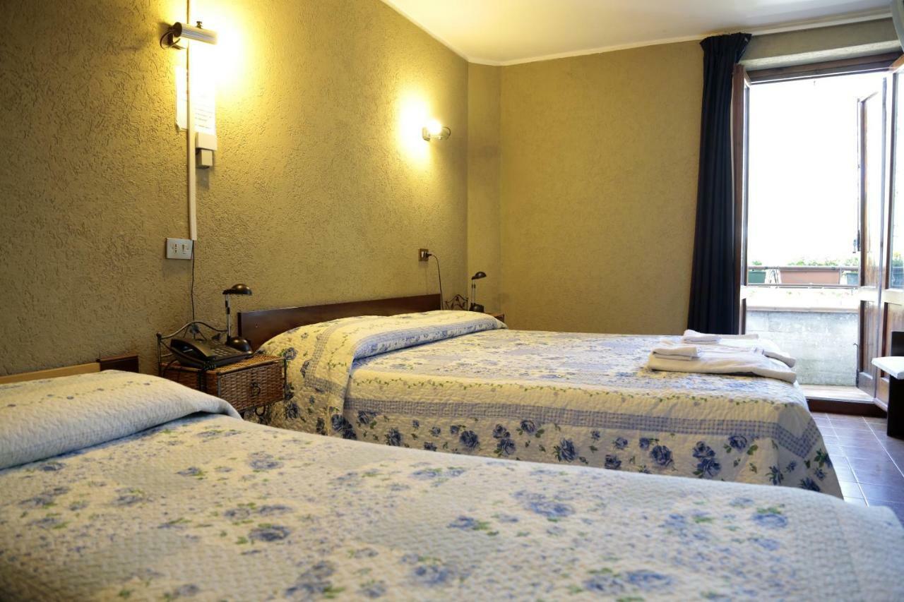 Hotel Rondanino Lanzo dʼIntelvi Extérieur photo