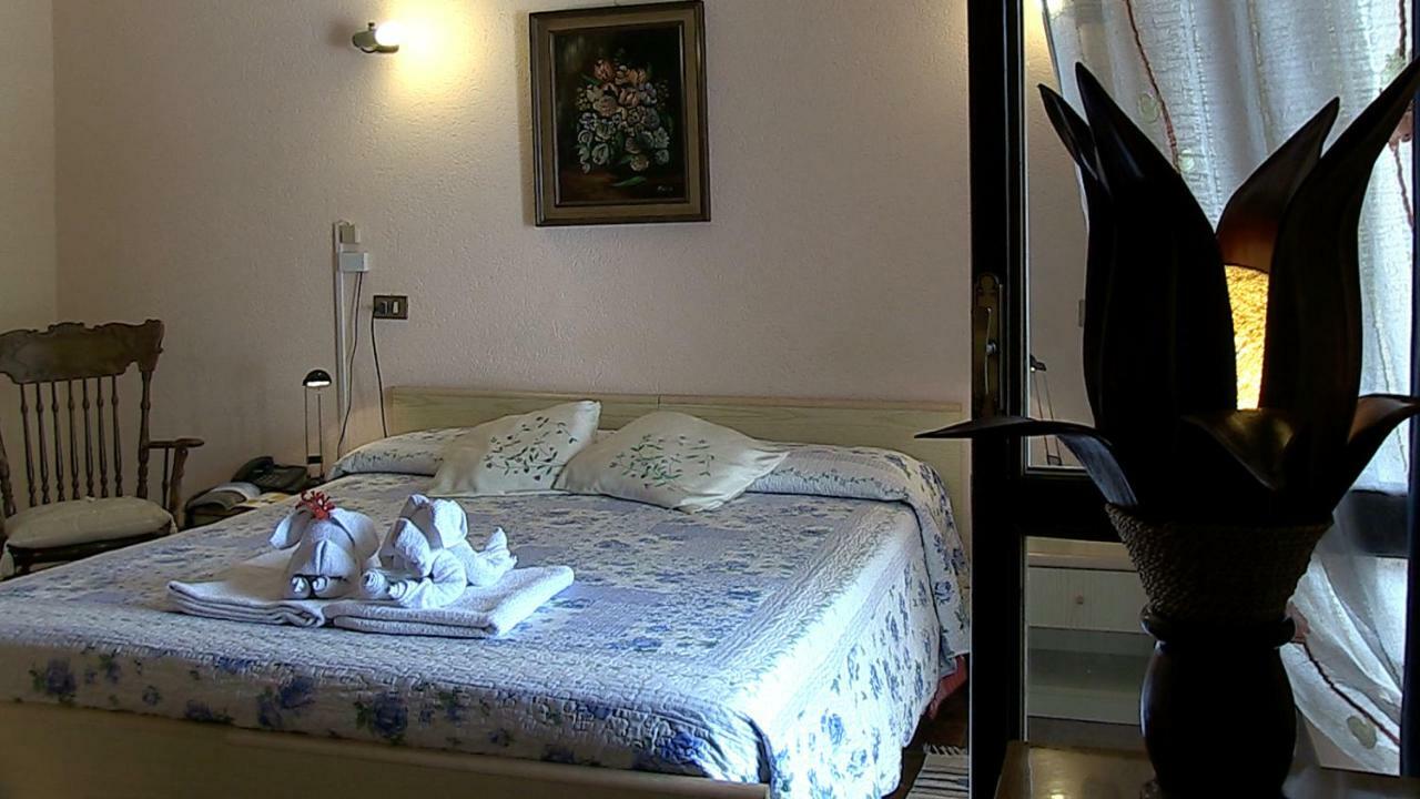 Hotel Rondanino Lanzo dʼIntelvi Extérieur photo